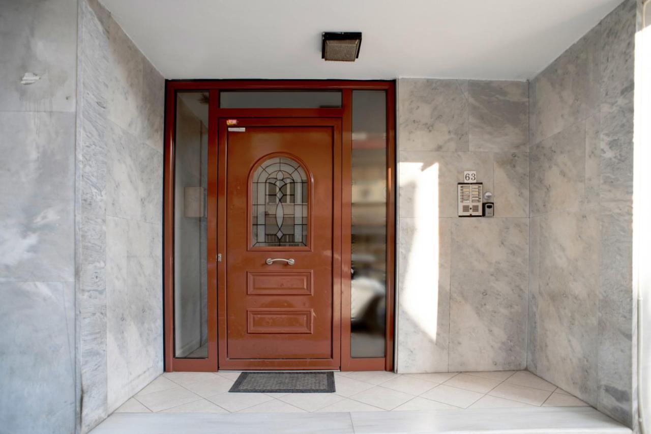 Spacious 82 M2 Two Bedroom Classy Apartment Near City Center เทสซาโลนิกิ ภายนอก รูปภาพ